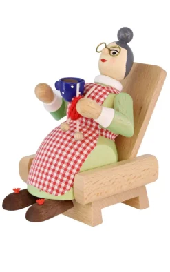Richard Glässer GmbH Neuheiten | Räuchermännchen*Räuchermännchen Oma im Sessel, 13 cm, von Richard Glässer