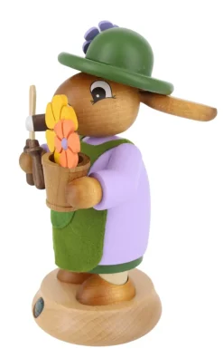 Müller Kleinkunst Neuheiten | Osterhasen*Räuchermännchen Osterhase Gärtner, 19 cm, von