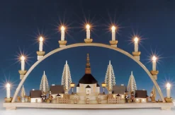 Knuth Neuber Einzelstücke | Schwibbogen*Schwibbogen Seiffener Kirche mit beleuchteten Häusern und Laternen, 80 cm von