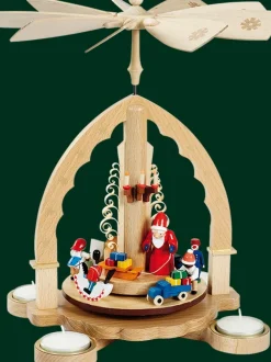 Richard Glässer GmbH Weihnachtspyramiden*Weihnachtspyramide für Teelichte mit Bescherung, farbige Bestückung von Richard Glässer